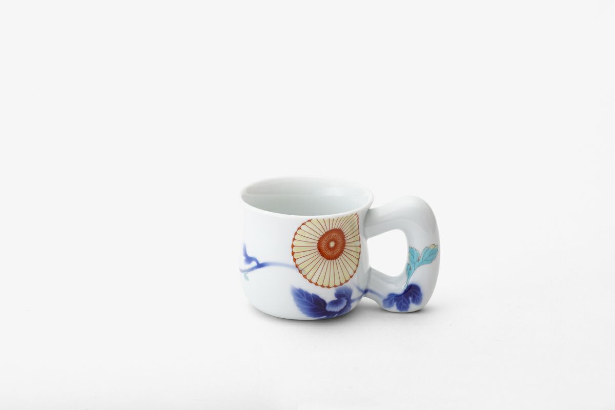 色絵菊花紋　モーニングカップ | 有田焼 深川製磁｜公式オンラインストア
