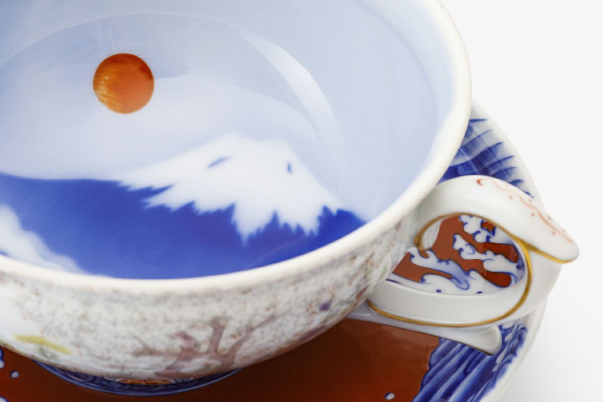官窯富士に初日 紅茶碗皿 | 有田焼 深川製磁｜公式オンラインストア