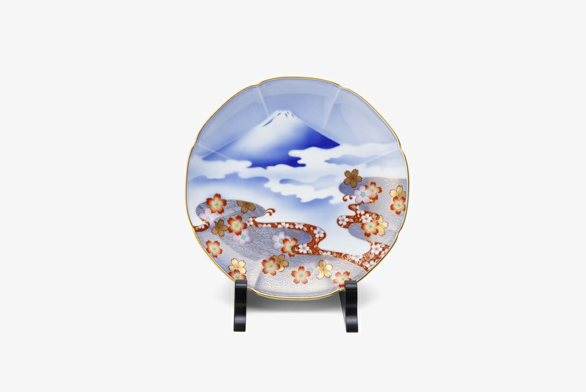 染錦富士に桜丸紋　飾皿(皿立付) | 有田焼 深川製磁｜公式オンラインストア