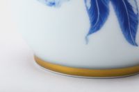 オリエンタルブルー 107号花生 | 有田焼 深川製磁|公式 オリエンタルブルー 107号花生 | 有田焼 深川製磁|公式