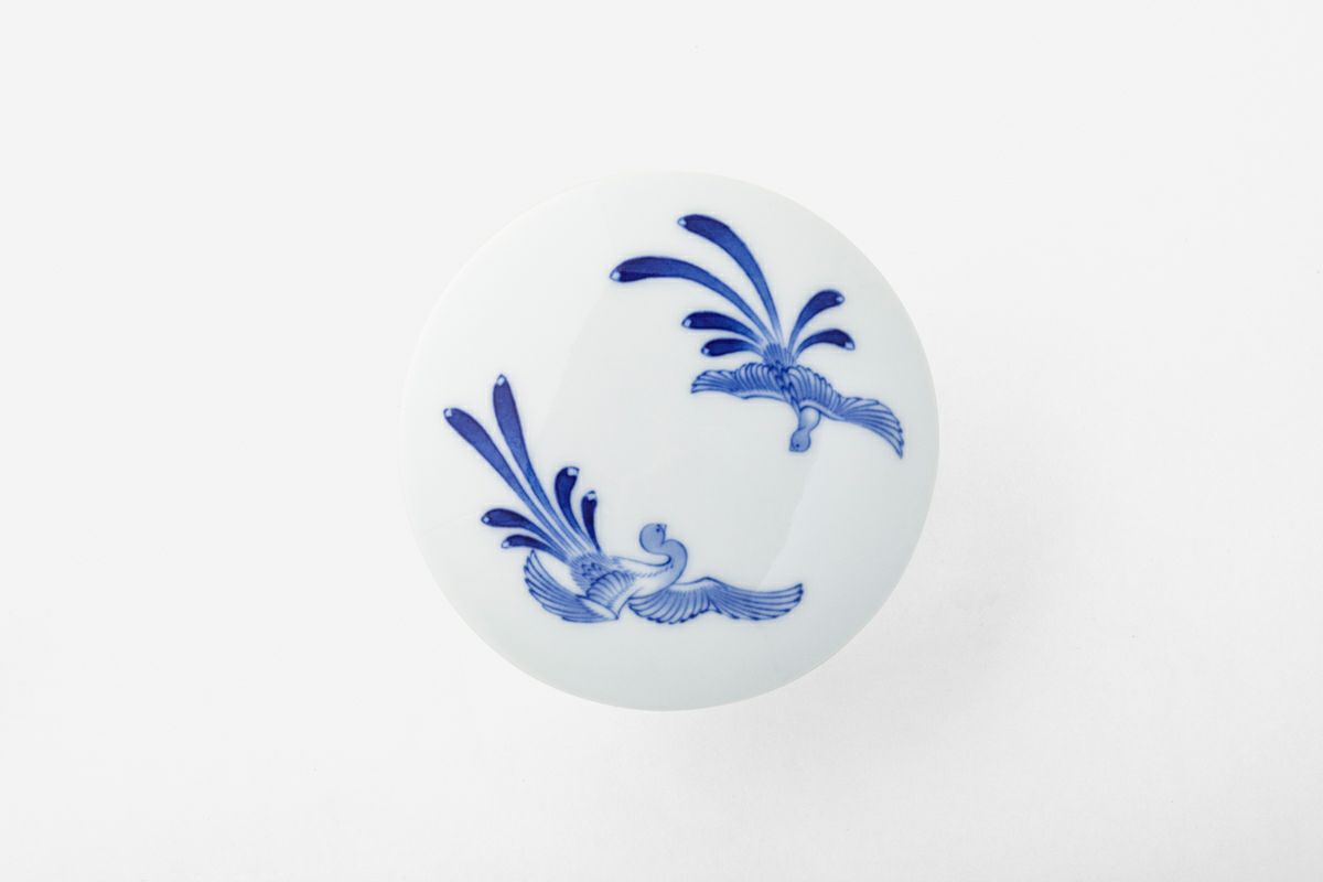 官窯染付鳳凰桐文様 ボンボニエール | 有田焼 深川製磁｜公式
