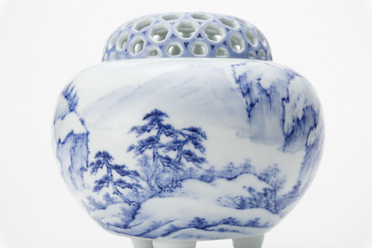 瀬戸焼　染付　松風舎　嘉定製　山水文　大香炉　蓋香炉　R1131 瀬戸焼 染付 松風舎 嘉定製 山水文 大香炉 蓋香炉 R1131
