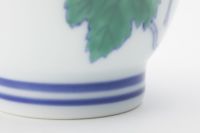 豆彩草葉文 広型湯呑 | 有田焼 深川製磁｜公式オンラインストア