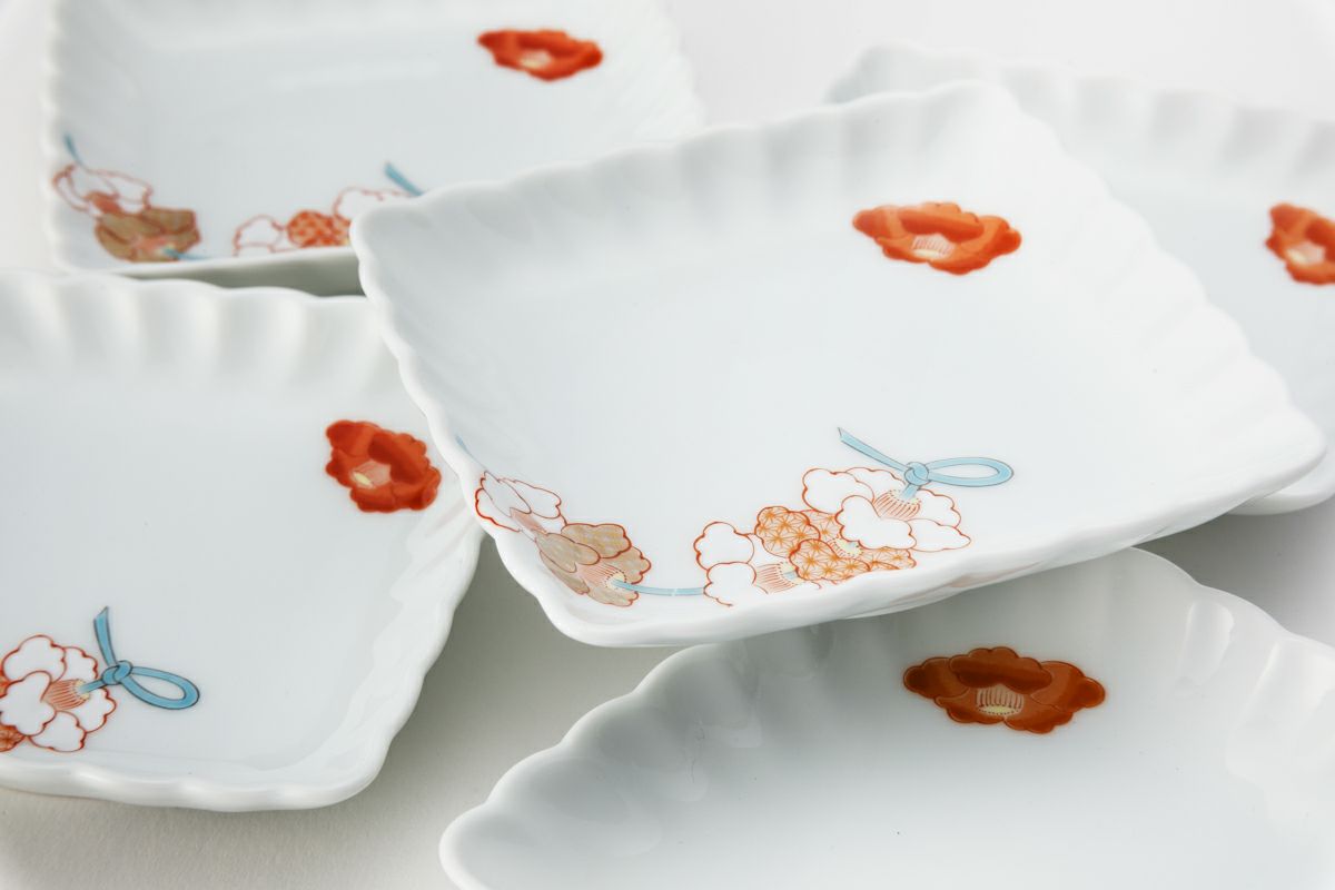 紅白花結び 小皿揃 | 有田焼 深川製磁｜公式オンラインストア