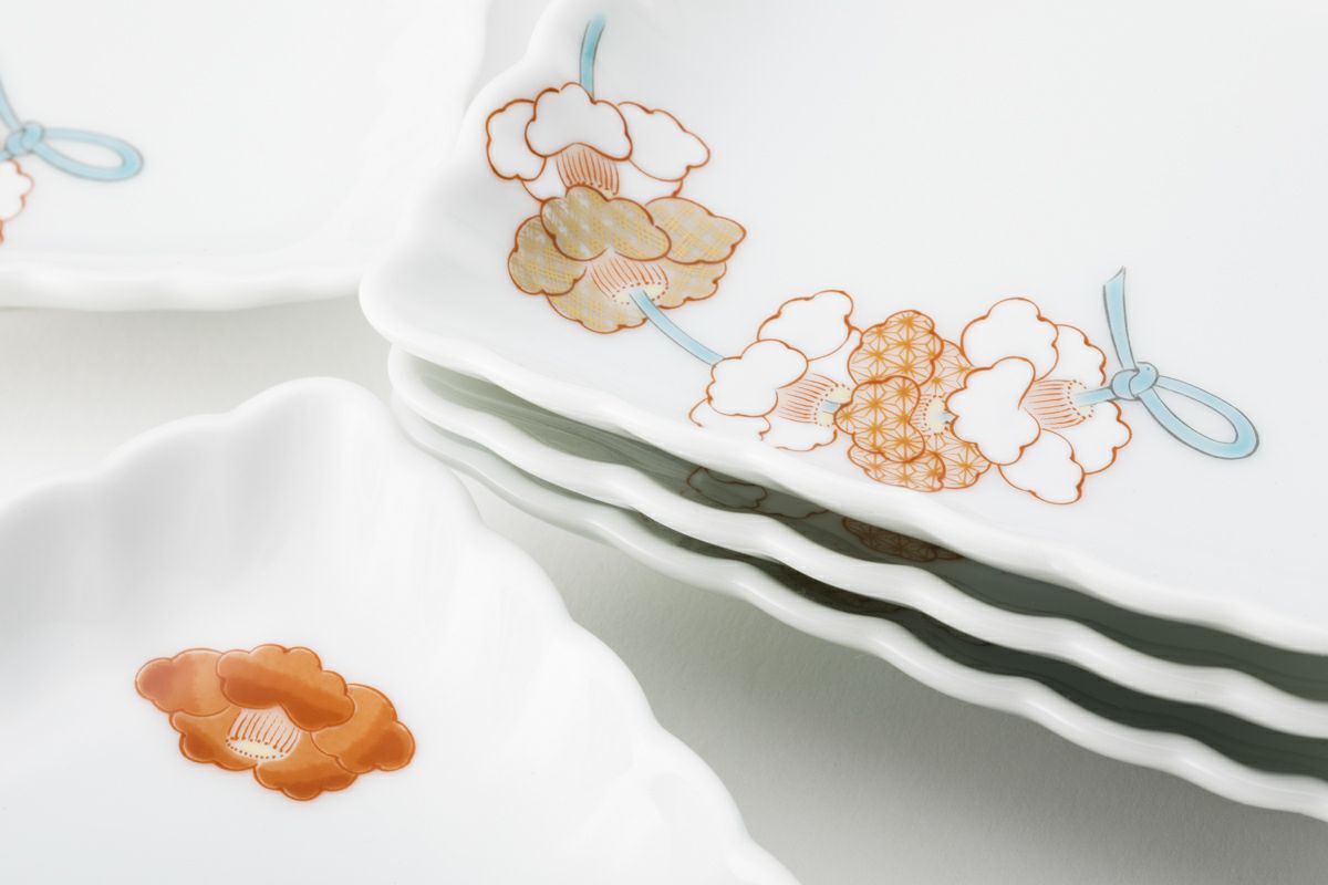 紅白花結び 小皿揃 | 有田焼 深川製磁｜公式オンラインストア