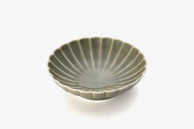 ≪４≫茶灰釉　菊花小付