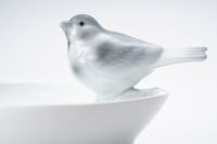 釉彩小鳥 彫刻皿 | 有田焼 深川製磁｜公式オンラインストア