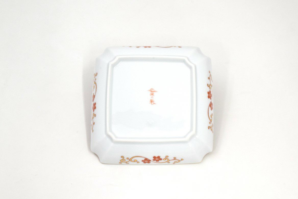 金襴手更紗珊瑚色 飾皿 | 有田焼 深川製磁｜公式オンラインストア
