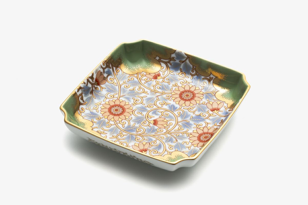 ☆華心☆ CDv-B285mS 古伊万里 金襴手 菊花四方襷紋に花