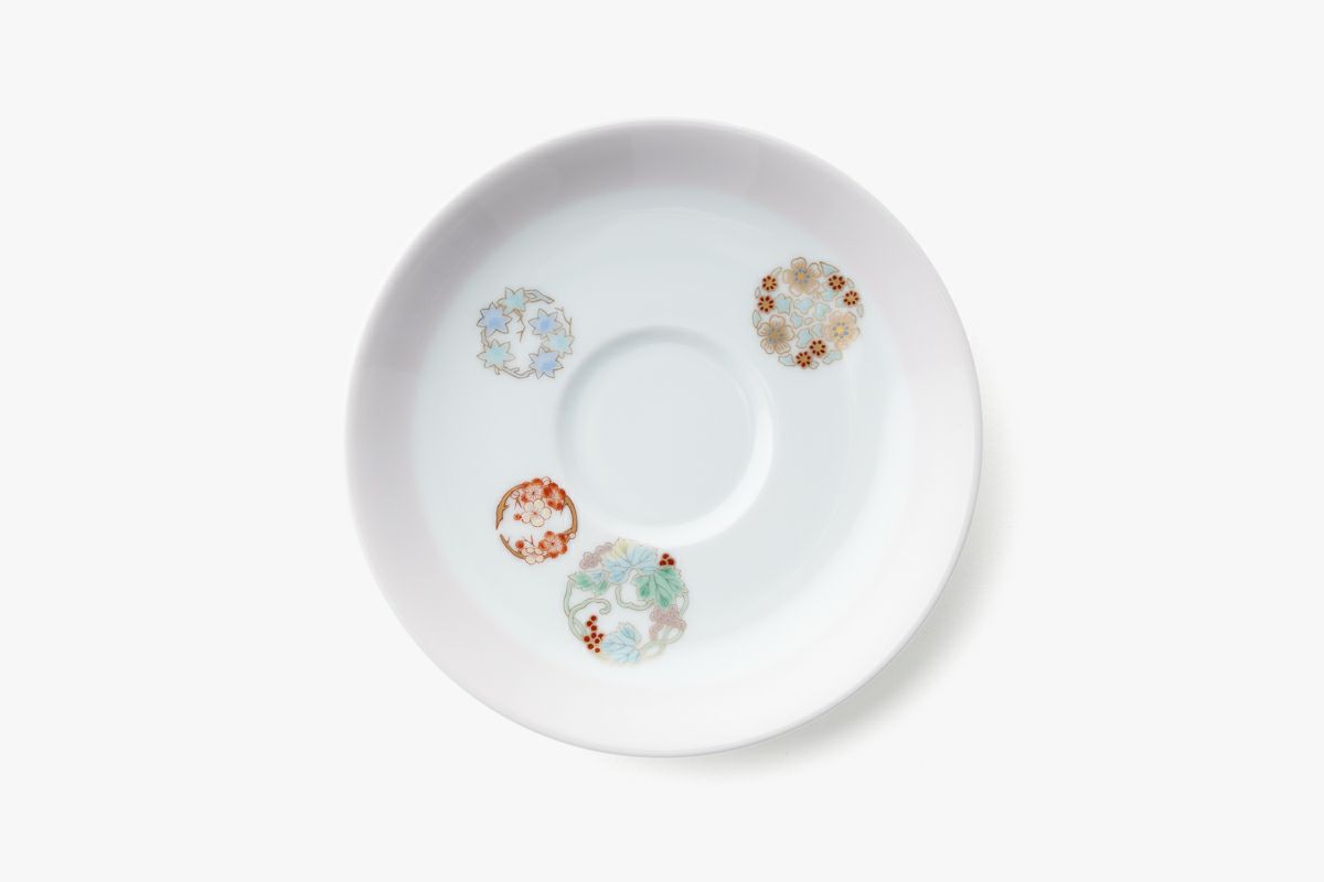 ひめ丸紋 高台コーヒー碗皿 | 有田焼 深川製磁｜公式オンラインストア