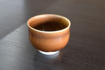 24谷窯あめ釉　手造抹茶碗（ろくろ士名入り）