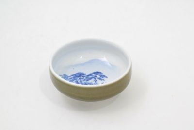 23谷窯山水　手造抹茶碗（ろくろ士名入れ入、染付士秋水作）