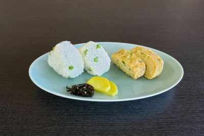 青磁　楕円皿