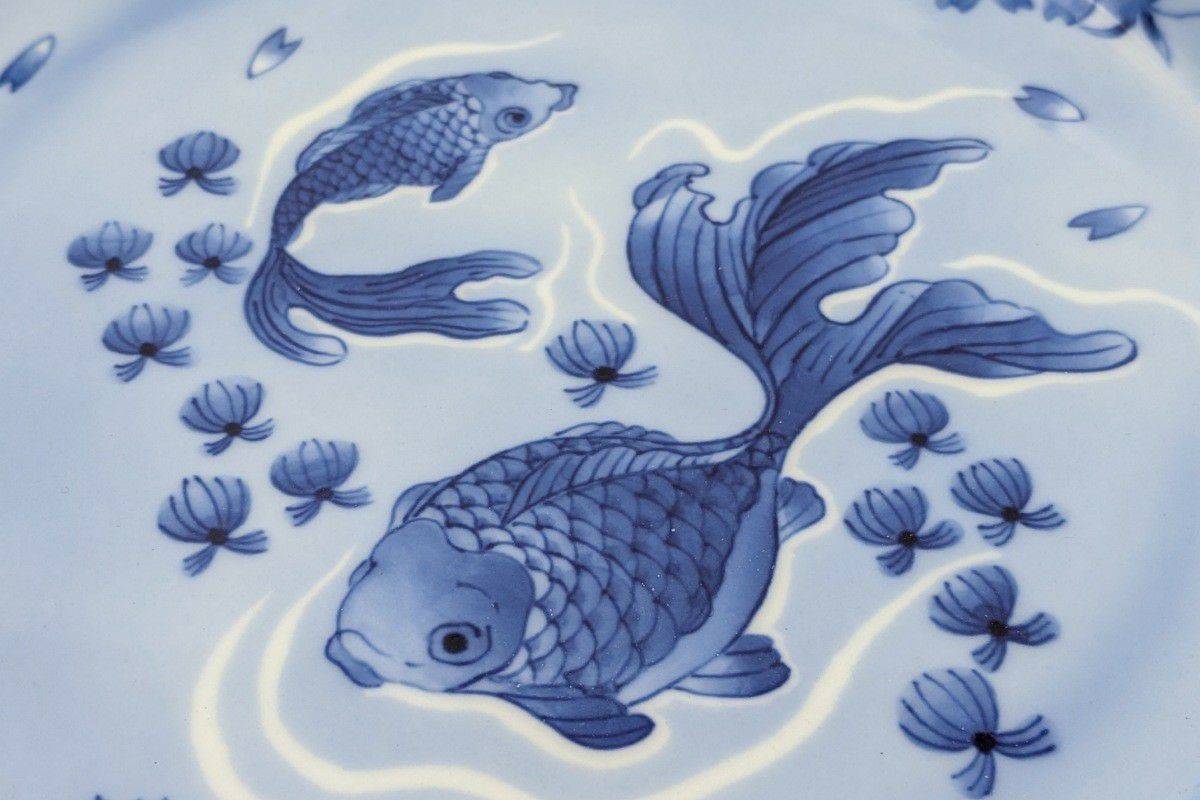 24谷窯金魚絵 丸型菓子器 | 有田焼 深川製磁｜公式オンラインストア